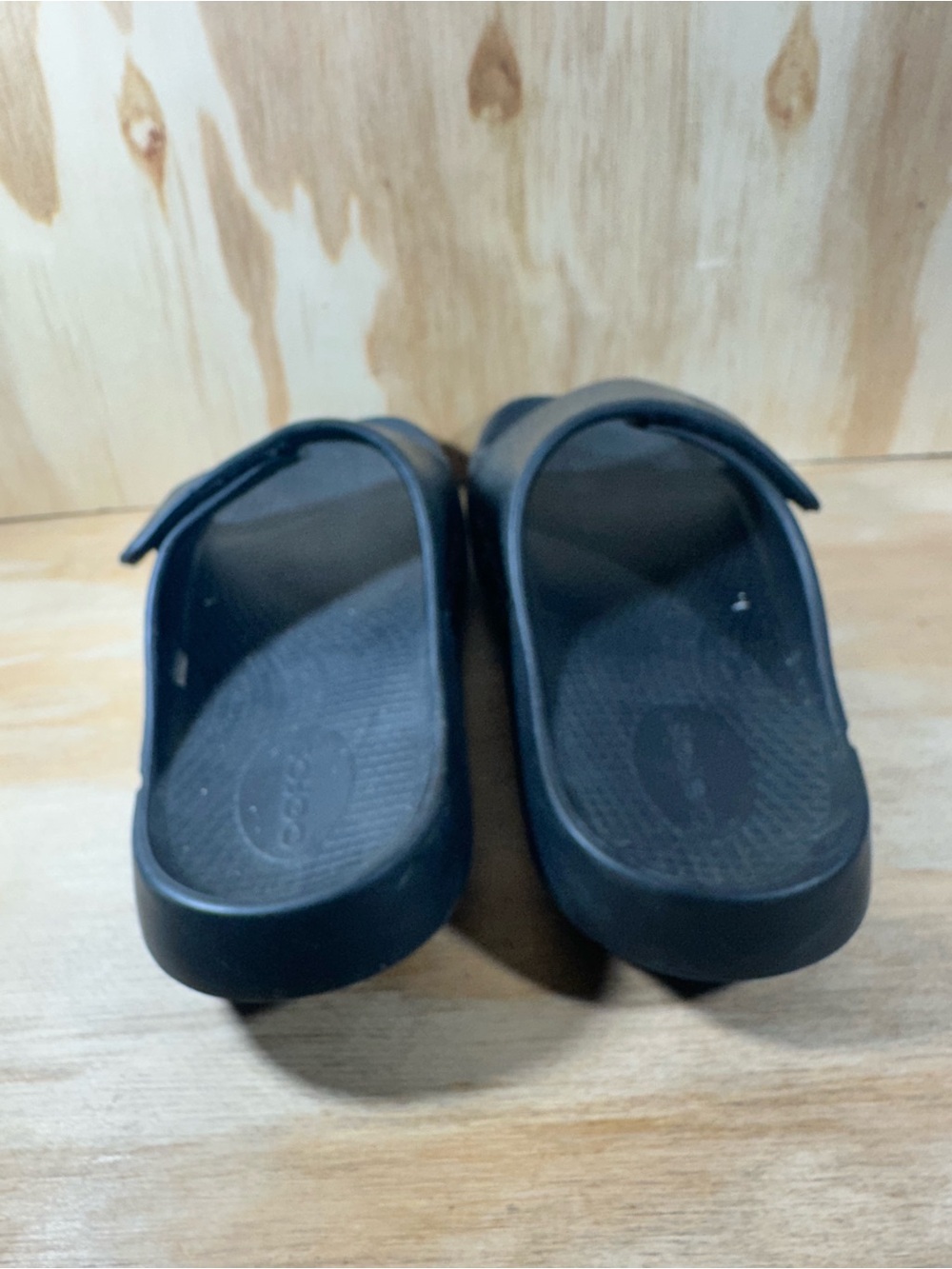 OOFOS Black Slide Sandals Men’s Size 9 - Picture 5 of 7
